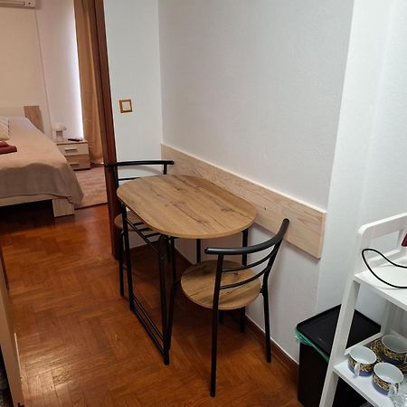 Apartmani Delas 2 Pjescana Uvala Exteriér fotografie