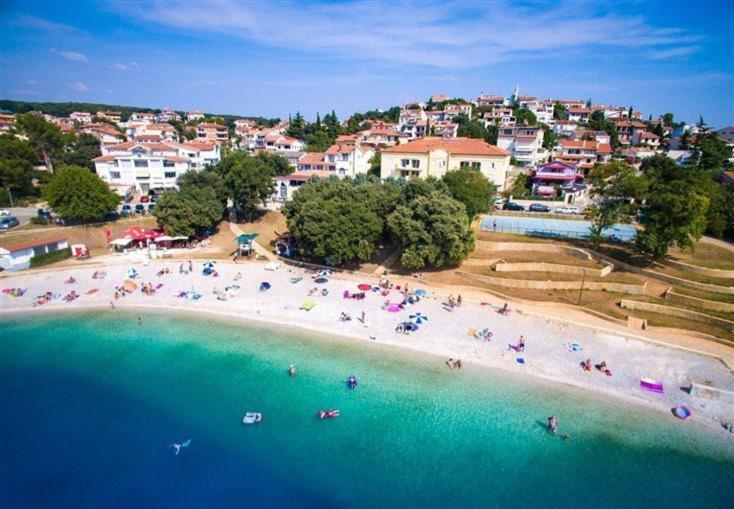 Apartmani Delas 2 Pjescana Uvala Exteriér fotografie