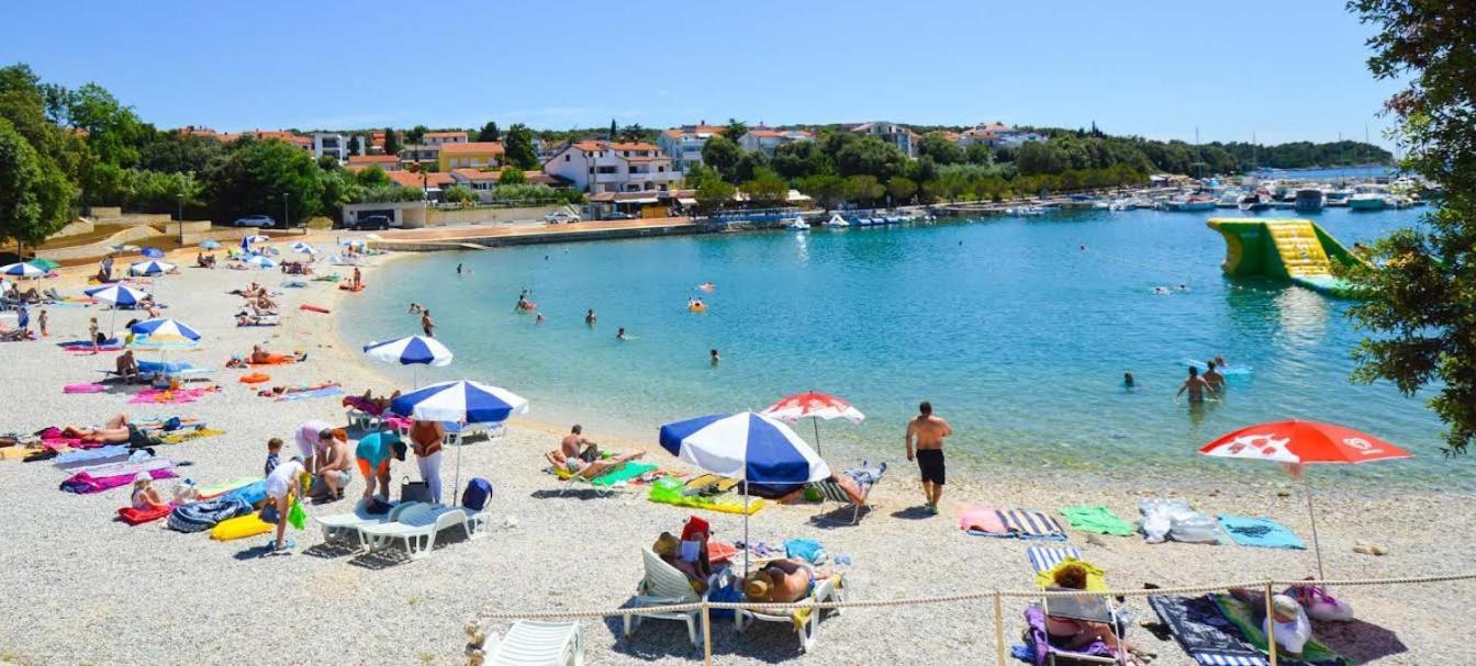 Apartmani Delas 2 Pjescana Uvala Exteriér fotografie