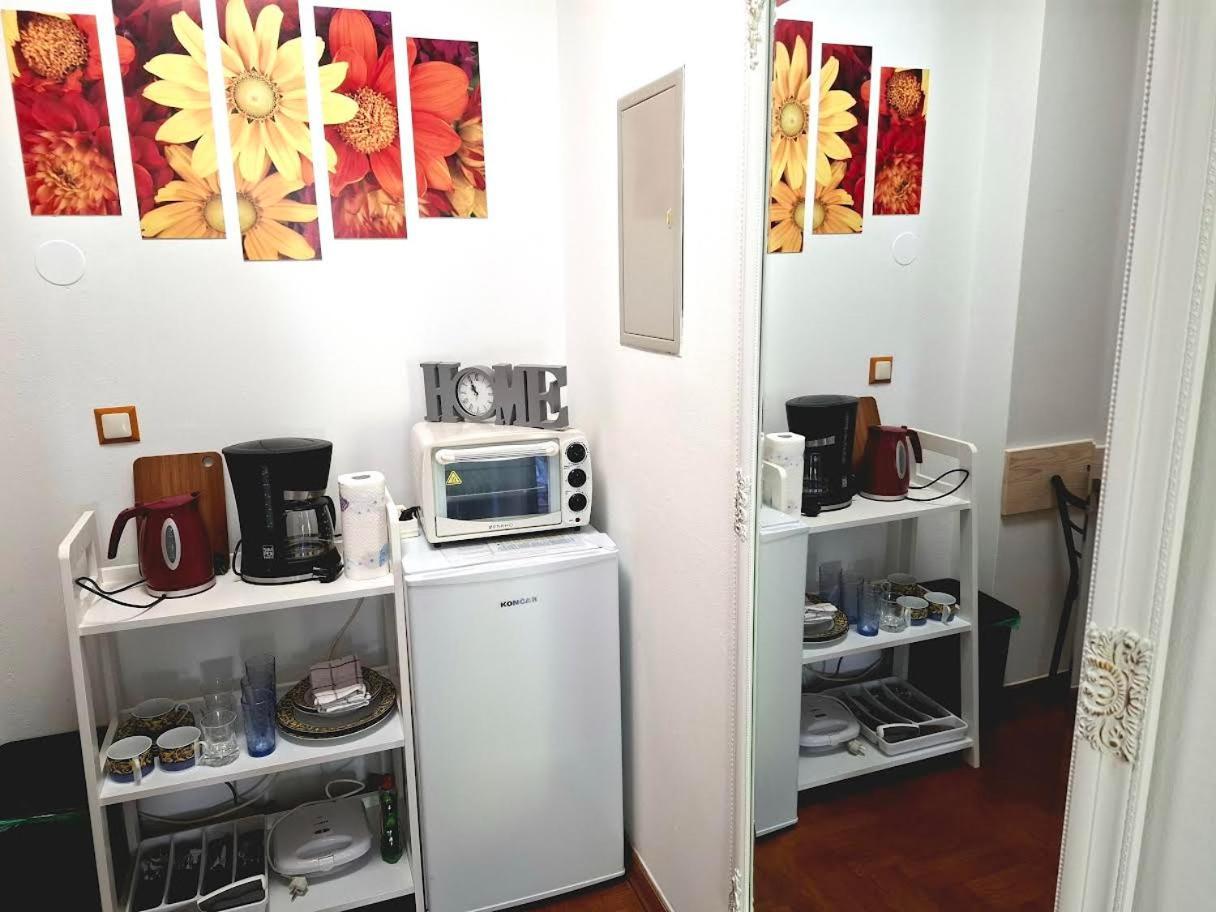 Apartmani Delas 2 Pjescana Uvala Exteriér fotografie