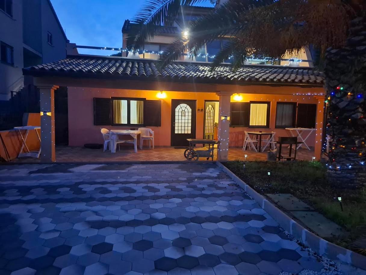 Apartmani Delas 2 Pjescana Uvala Exteriér fotografie